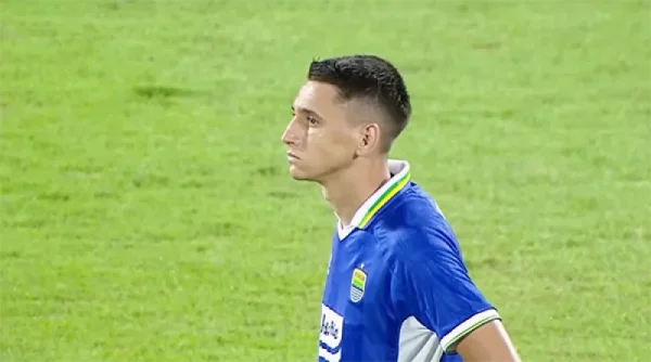 Drama Final Dimulai! Persib Tertahan, Persebaya Menggigit 1-1